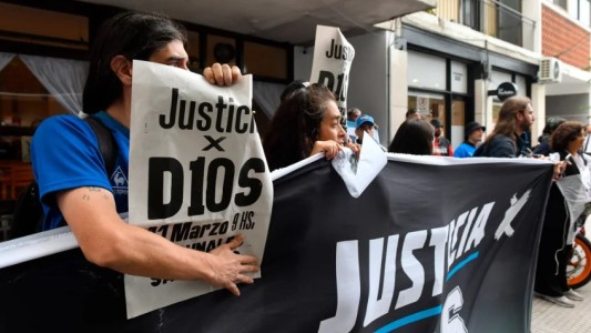 "No había rastros de alcohol ni drogas, pero tenía una cirrosis avanzada": la revelación en el juicio por la muerte de Maradona