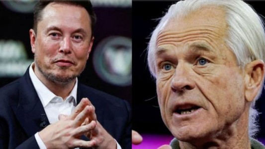 Elon Musk trata públicamente de "imbécil" al principal asesor comercial de Trump