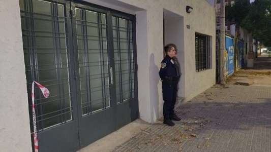 Imputaron al hijo de una mujer de 70 años hallada muerta en un placard
