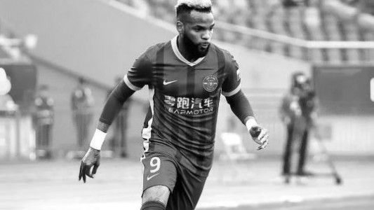 Conmoción por la muerte del ex goleador de la Liga de Turquía: cayó desde un undécimo piso