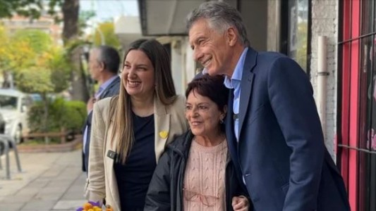 “Milei se tiene que dejar acompañar”: Mauricio Macri recorrió Villa Pueyrredón junto a Silvia Lospennato