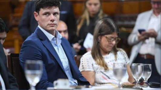 Un senador libertario busca incorporar la educación financiera como materia en los secundarios