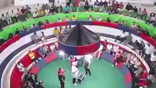 Violencia en Ecuador: atacantes disfrazados de militares irrumpieron a tiros en una riña de gallos y dejaron al menos 12 muertos