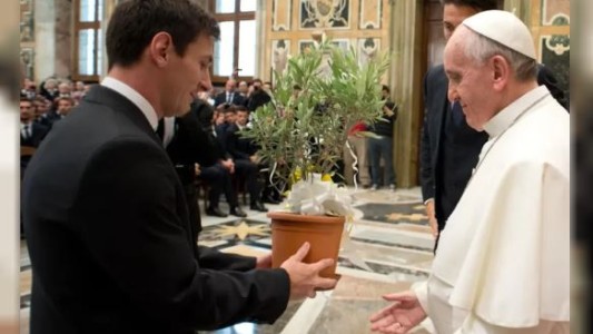 "Distinto, cercano, argentino”: Lionel Messi despidió al papa Francisco en sus redes sociales