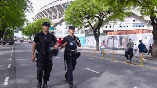 Superclásico en el Monumental: más de 1.000 policías y tres anillos de control