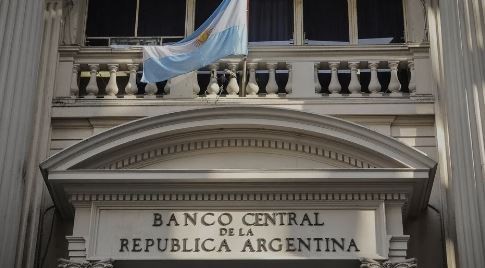 El Gobierno usó la plata del FMI para sanear el Banco Central