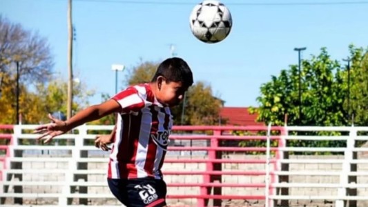 Tragedia en Mendoza: un niño de 11 años murió electrocutado cuando subió a un techo para buscar una pelota