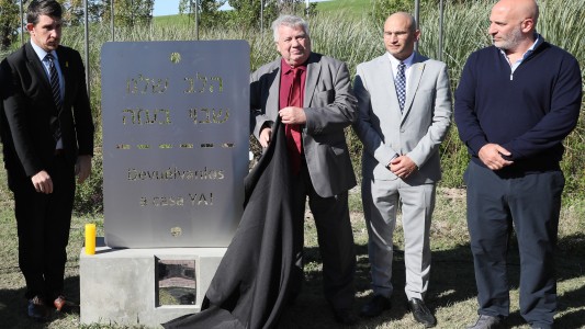 La UBA y la DAIA rindieron homenaje a los asesinados y los secuestrados en el ataque del grupo terrorista Hamas y reclamaron por la paz