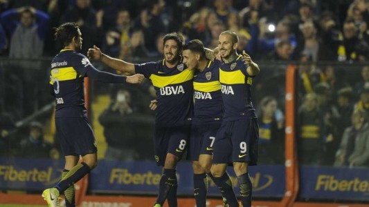 Boca goleó a Independiente y quedó a un paso del título