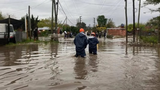 Buenos Aires bajo el agua: caos y evacuaciones en varios municipios