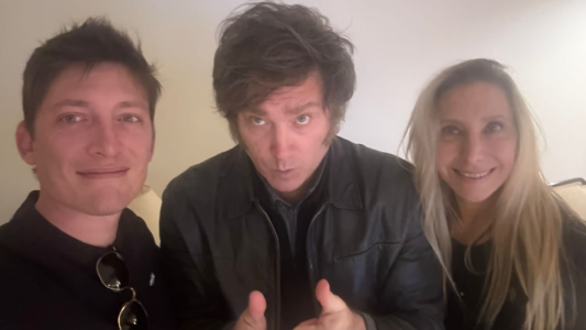 "El triángulo de hierro": Milei celebró la victoria en CABA con un tweet