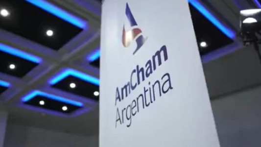 Bajo el lema "Una Argentina competitiva" se realiza la cumbre AmCham 2025