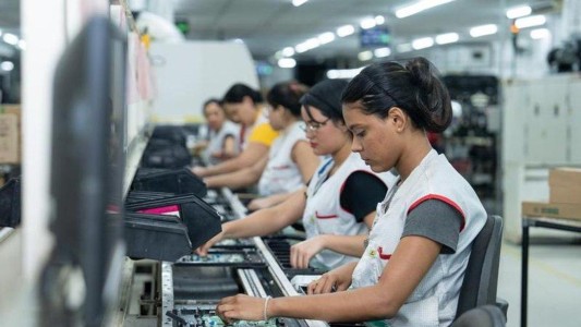 Brasil invertirá 53.000 millones de dólares hasta 2026 en política industrial