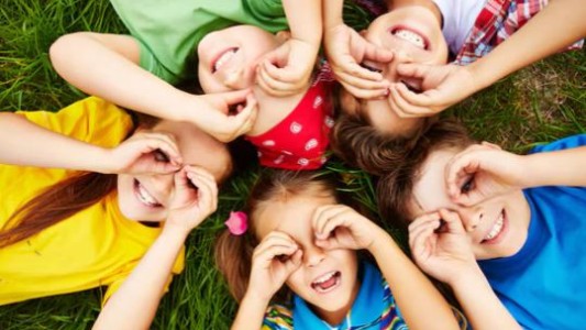 Día de las Infancias: advierten que un tercio de los chicos en Argentina crece sin estímulos sociales