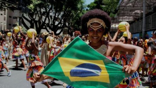 Brasil reservará 30% de empleos públicos para personas negras, indígenas y mestizas