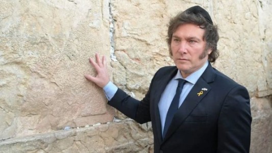 Milei disertó en el Parlamento de Israel y confirmó que en 2026 mudará la Embajada a Jerusalén