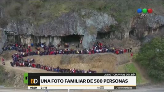 Una foto de familia con 500 personas