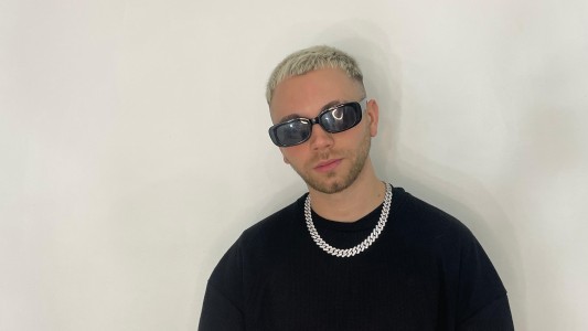 Kz, el millennial que con su música superó un duelo traumático