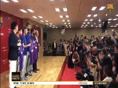 Messi en Japón con el nuevo sponsor del Barça