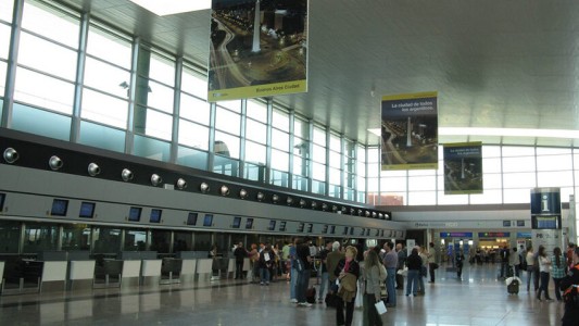 Pilotos anunciaron un paro para el sábado 19 de julio