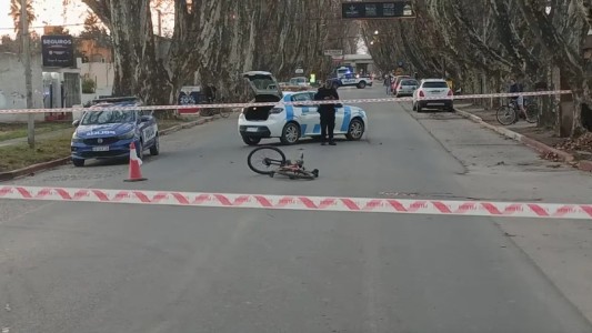 Un adolescente atropelló y mató a un ciclista en Córdoba