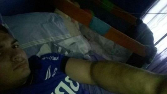 Un cordobés se sacó una selfie y apareció un detalle escalofriante