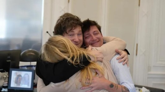 Un miembro del equipo de Santiago Caputo le contestó a Karina Milei: "Lealtad no es obsecuencia"