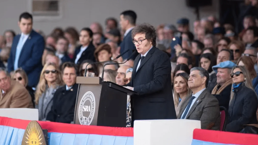 Javier Milei ya está en la Rural, hay expectativas por un anuncio para las retenciones a la carne