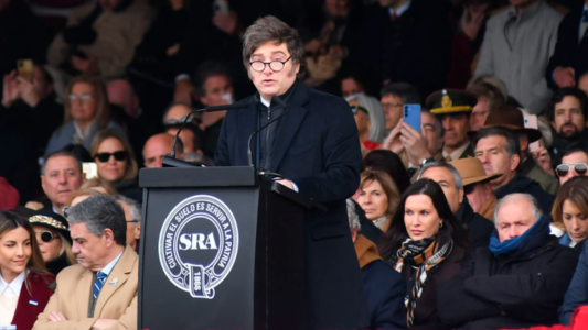 Tras el acto en La Rural, Milei tildó de "genocidas" a los senadores que aprobaron leyes previsionales