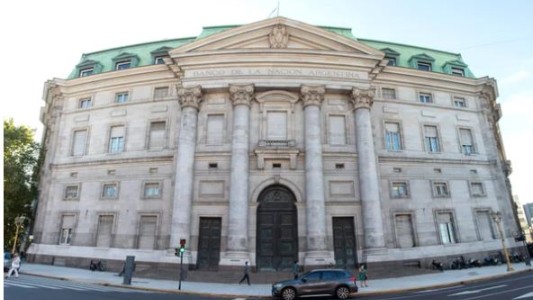 El Banco Nación da adelantos de sueldo de $500.000 para llegar a fin de mes