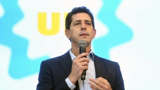 Wado de Pedro presentó un proyecto de ley para blindar AySA frente a intentos de privatización