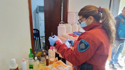 Breaking Bad "Sarandí": cierran un laboratorio clandestino en Avellaneda que producía 14 mil pastillas de éxtasis