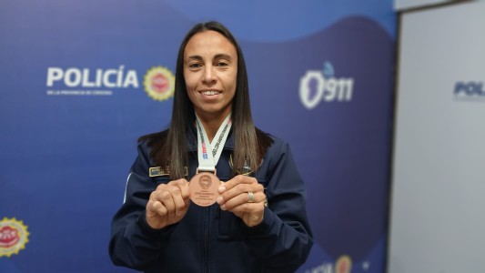 La historia de Betina Soriano: juega en Belgrano, disputó la Copa América y es policía