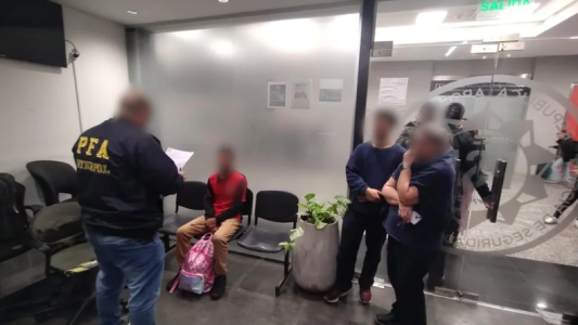 Le dijo que iban a jugar a “los novios” y la abusó: fue extraditado desde Paraguay