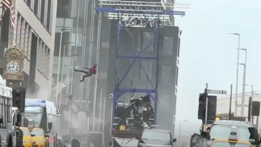 Sin doble, Tom Holland comenzó a filmar el Hombre Araña: primeras imágenes