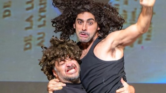 "La fragilidad de las casas", una comedia multimedia y circense