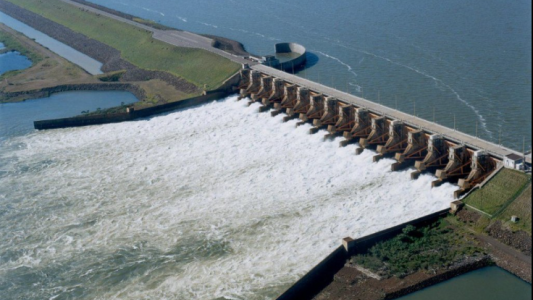 Privatizaciones: el Gobierno autoriza la venta de cuatro empresas hidroeléctricas