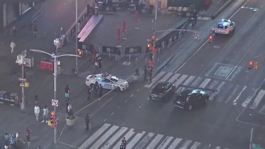 Pánico en Times Square: un adolescente de 17 años abrió fuego y dejó tres heridos