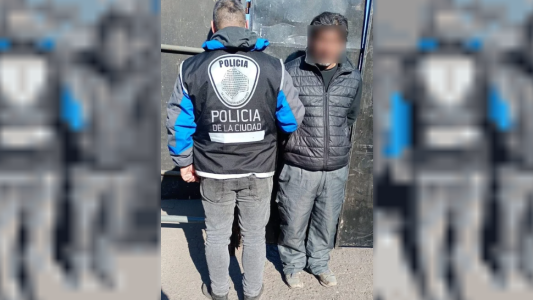 Fue a ver un partido de Barracas y quedó detenido por un asesinato