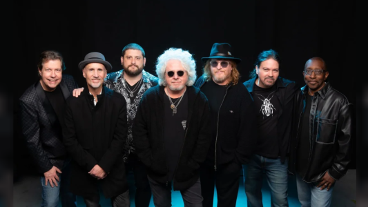 Toto vuelve a la Argentina