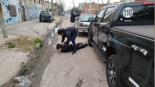 Cayó uno de los motochorros que mató a un mujer durante un robo en Laferrere: tiene antecedentes
