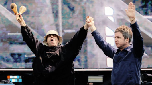 Noel Gallagher llena de elogios a su hermano Liam tras regreso de Oasis