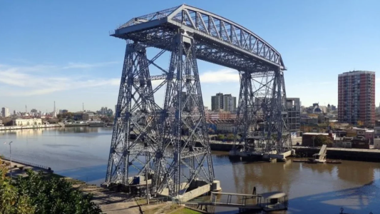 Amenazó con arrojarse desde un puente, un megaoperativo lo impidió y la encontraron ahorcada