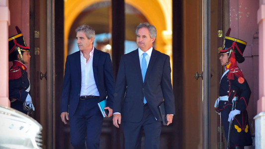 El Gobierno anunció que interviene en el mercado para que no se dispare el dólar