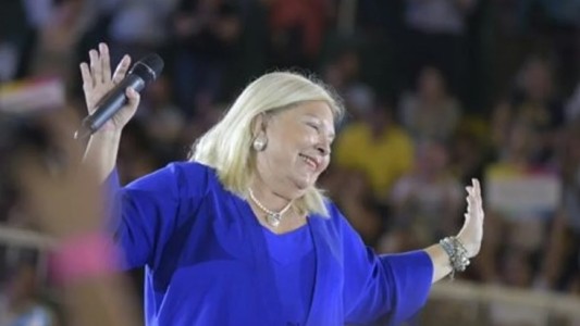 Carrió atribuyó las filtraciones de los audios "a los gatos que se casan con espías"