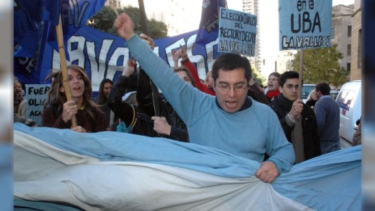 Docentes nucleados en FEDUBA darán clases públicas en Plaza de Mayo, en apoyo a la Ley de Financiamiento