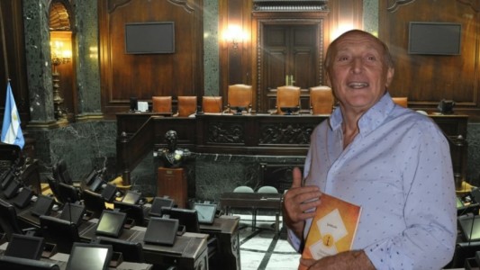 En medio del escándalo de los audios, una legisladora propuso homenajear a Eduardo Kovalivker