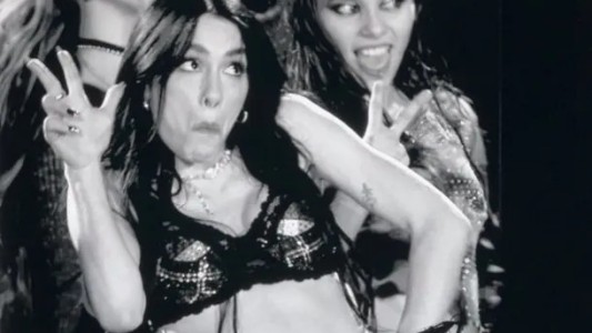 Lali Espósito se acordó de Karina Milei en su recital en Vélez: el gesto que se volvió viral