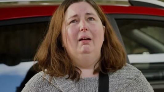 Cadena perpetua a australiana que mató a familiares al cocinar con hongos tóxicos