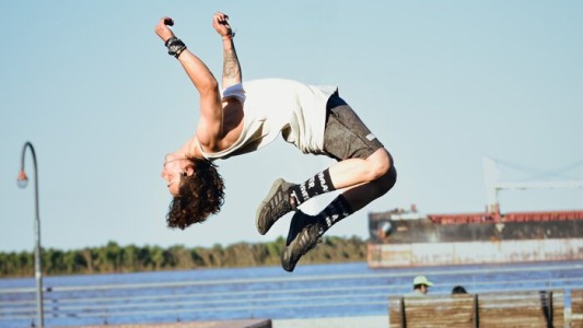 Parkour: jóvenes que desafían los límites del movimiento